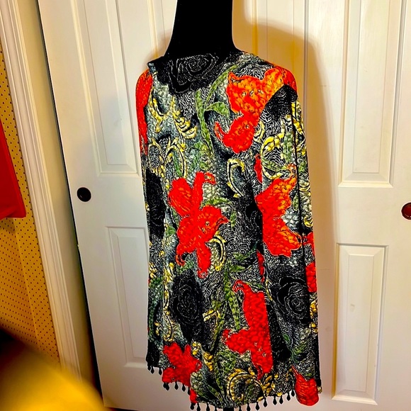 Lane Bryant dressy top with beads. Size 14w. EUC - Picture 3 of 7